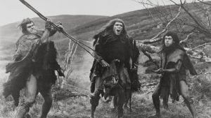 „Rat za vatru“: Omiljeni film Ridlija Skota koji bez reči gori jače nego savremeni spektakli