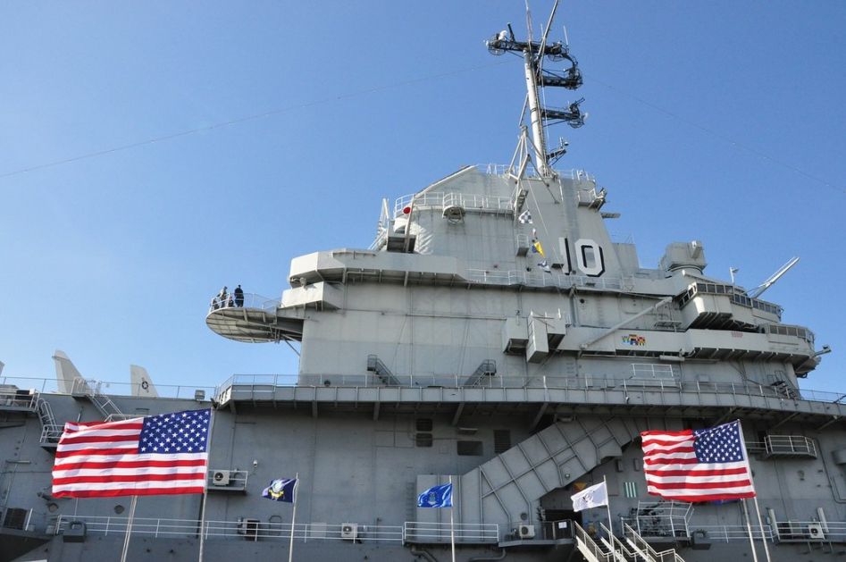 Ratna mornarica SAD detonirala bombu od 18 tona