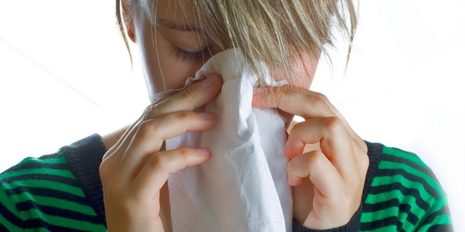 Razlike sezonskih alergija i infekcija sličnih gripu