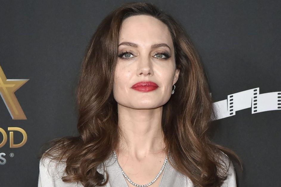 Razočarenje posle Brada: Angelina Jolie traži devojku