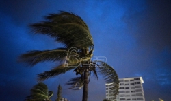 Razorni uragan Dorijan pogodio Bahame, moguća katastrofalna šteta