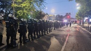 Reakcije stranka i opozicione javnosti: Profesor Tomić pozvao Macuta da raspusti Vladu
