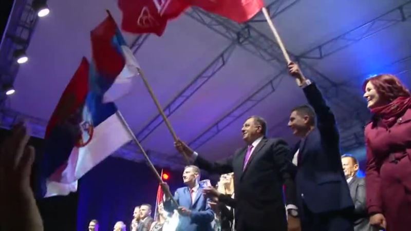 Referendum održan, Dodik proslavio