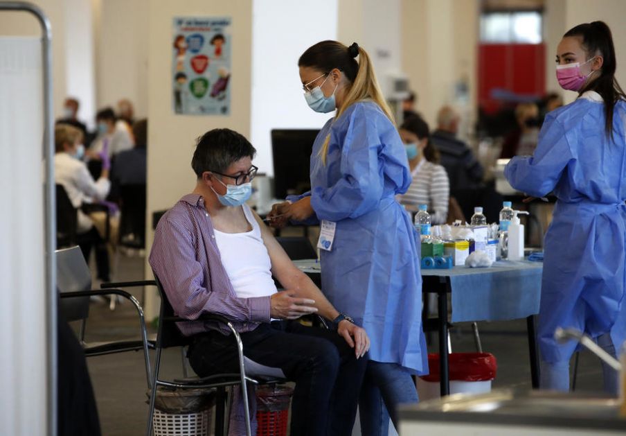Region: U Hrvatskoj zaražene još 84 osobe, Slovenci od ponedeljka biraju vakcinu