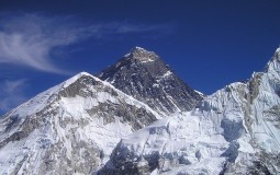 
					Rekord nepalskog alpiniste - za sedam meseci osvojio 14 najviših svetskih vrhova 
					
									