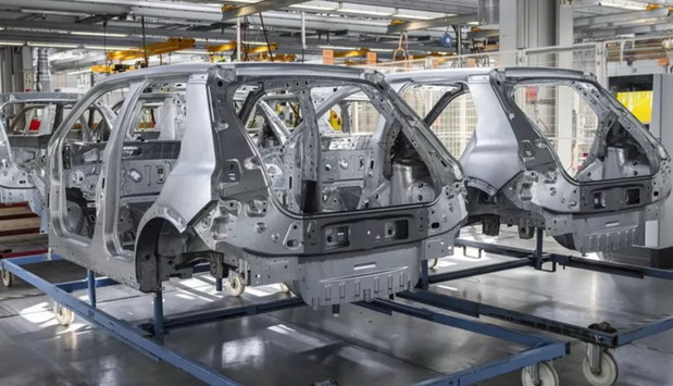 Renault većom upotrebom veštačke inteligencije ubrzava proizvodnju električnih vozila