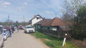 Reporter Danasa u selu Zlot kod Bora: Prazni se septička jama u dvorištu kuće osumnjičenog u potrazi za telom Danke Ilić