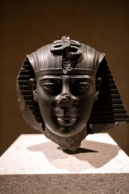 Rešena misterija zašto su egipatskim statuama polomljeni nosevi