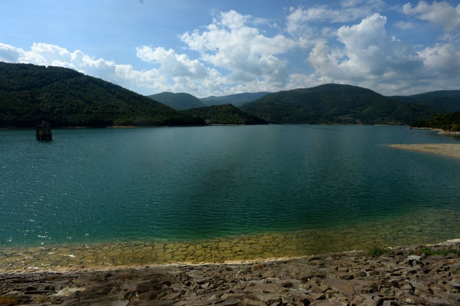 Ribolovci čistili jezero Gazivode