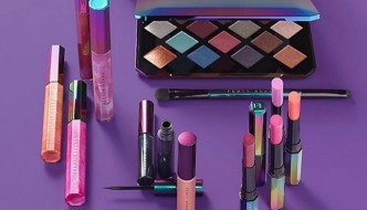 Rihannina prva makeup kolekcija: Stiže nam predbožićna The Galaxy Collection!