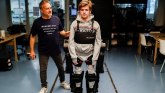 Robotsko odelo i invaliditet: Otac napravio odelo da bi pomogao sinu da samostalno hoda