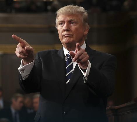 Rojters/Ipsos: Trampov rejting najniži od inauguracije