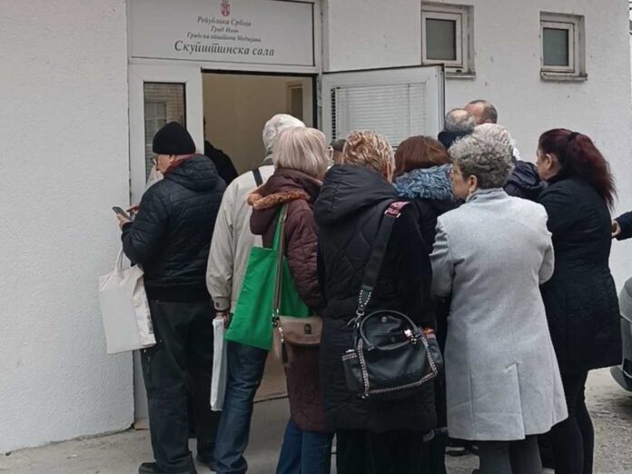 Rok za prijavljivanje imovine po zakonu „Svoj na svome“ sve bliži, a gužve u Nišu sve veće