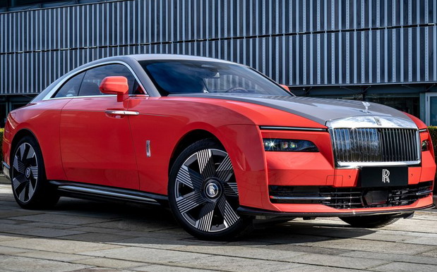 Rolls-Royce Spectre Escapism, Phantom Extended Magnetism & Ghost Extended Expressionism