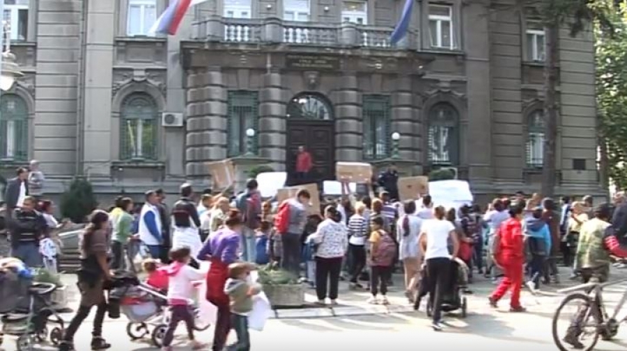 Romi protestovali ispred Gradske kuće