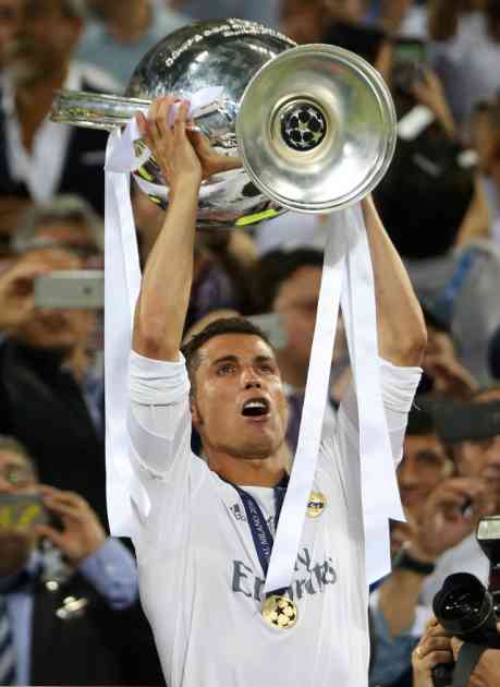 Ronaldo je najbolji igrač u Evropi za prethodnu sezonu!