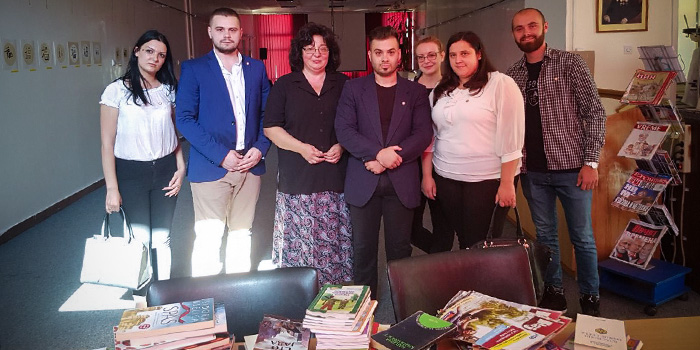 Rotaract klub Bor donirao knjige Narodnoj biblioteci u Boru