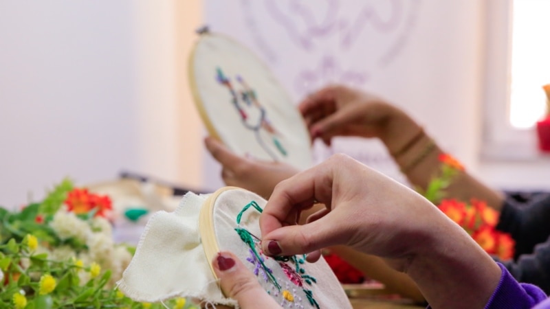 Ručni rad kao šansa za novi život žrtava nasilja u porodici na Kosovu