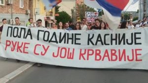 „Ruke su još krvavije“: Studenti i građani obeležili šest meseci od blokade Filozofskog fakulteta u Nišu