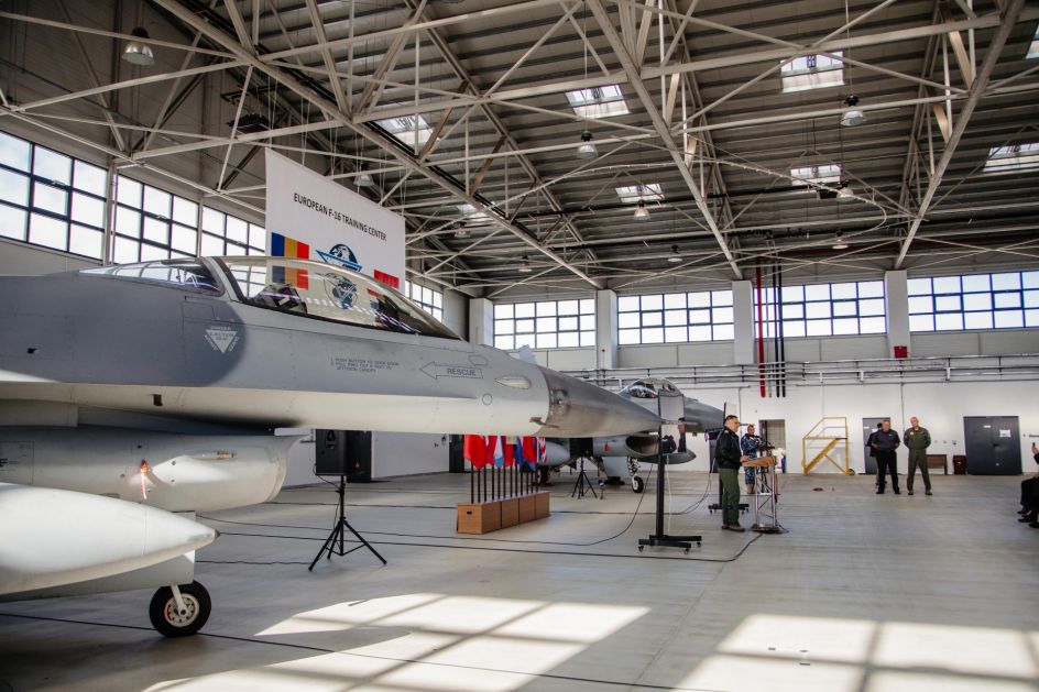 Rumunija od Holandije dobija dodatnih 18 borbenih aviona F-16