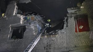 Rusi izveli napad na Zaporožje, pogođene stambene zgrade i obrazovne institucije