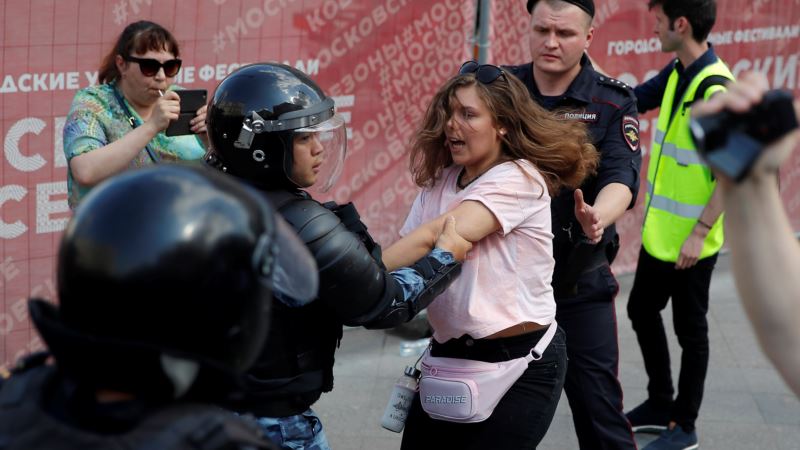U Moskvi na demonstracijama opozicije više od hiljadu uhapšenih