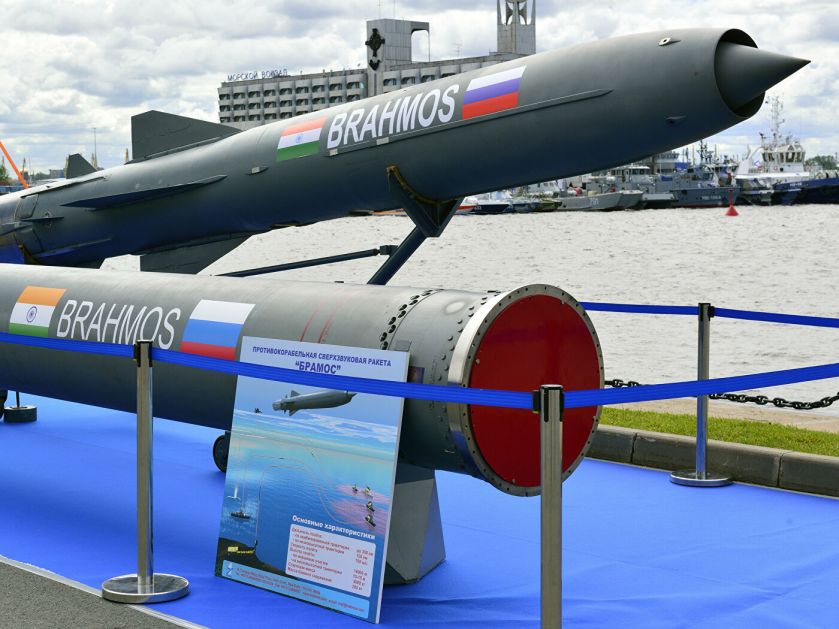 Rusija i Indija razvijaju zajedničku raketu za uništavnjanje „avaksa“