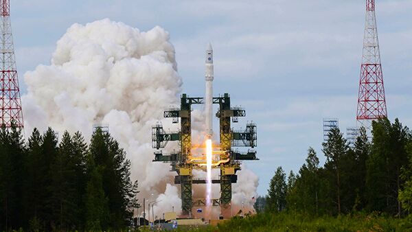 Rusija radi na planu izgradnje rakete-nosača za višekratnu upotrebu
