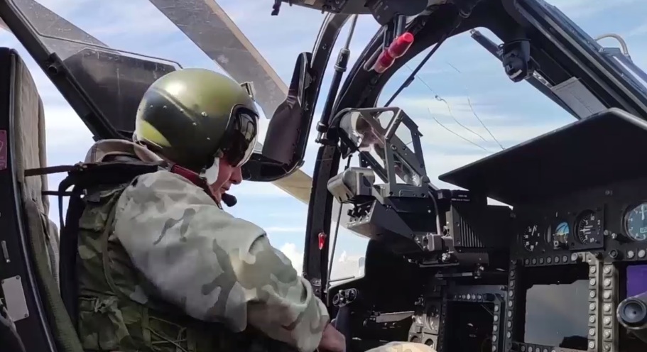 Ruska vojska objavila snimak dejstva helikoptera Ka-52 tokom specijalne operacije