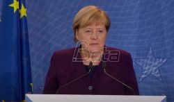 Ruske šaljivdžije zvale Merkelovu predstavljajući se kao Porošenko