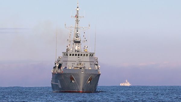Ruski brodovi kontrolišu aktivnosti američkog razarača „Donald Kuk“ u Crnom moru