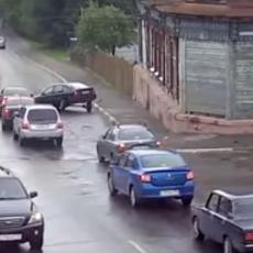 Ruski vozači više veruju OVOME nego SIGURNOSNIM POJASEVIMA: Nemci šokirani vožnjom u Moskvi (VIDEO)