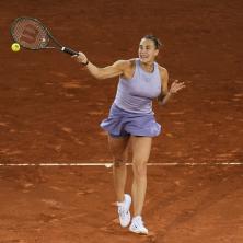 SABALENKA U FINALU MADRIDA: Prva teniserka sveta bolja od Svitoline u dva seta
