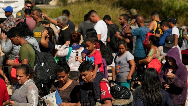 SAD i Meksiko pregovaraju kako da smanje priliv ilegalnih migranata na granici