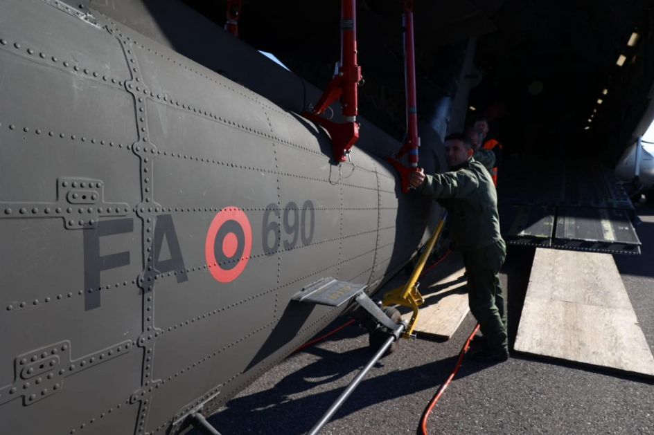 SAD isporučile Albaniji dva helikoptera UH-60 „Black Hawk“