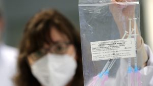 SAD otkazuju hiljade vakcinacija zbog nesporazuma u distribuciji
