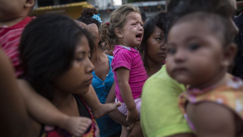 SAD šalju vojsku na granicu sa Meksikom da spreče ulazak migranata