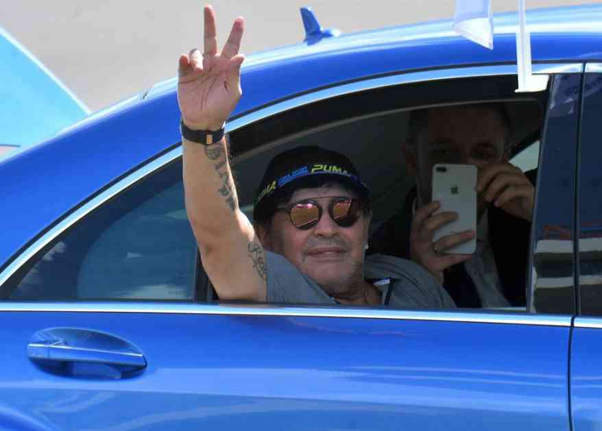 SAMO IM JE JOŠ ON FALIO Maradona: Dolazim kod Murinja u Junajted!
