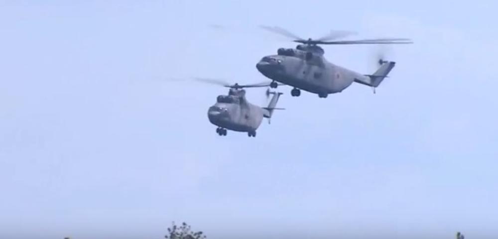 SAMO U RUSIJI, HELIKOPTER NOSI AVION: Evo kako Mi-26 vuče tupoljev (VIDEO)