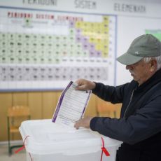 SEDAM BIRAČKIH MESTA NIJE OTVORENO MUP Republike Srpske: Izbori protiču mirno, bez incidenta