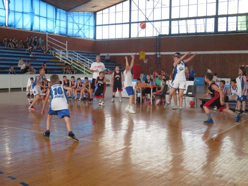 ŠESNAESTI PUT: Održan međunarodni mini basket Festival Ranko Žeravica