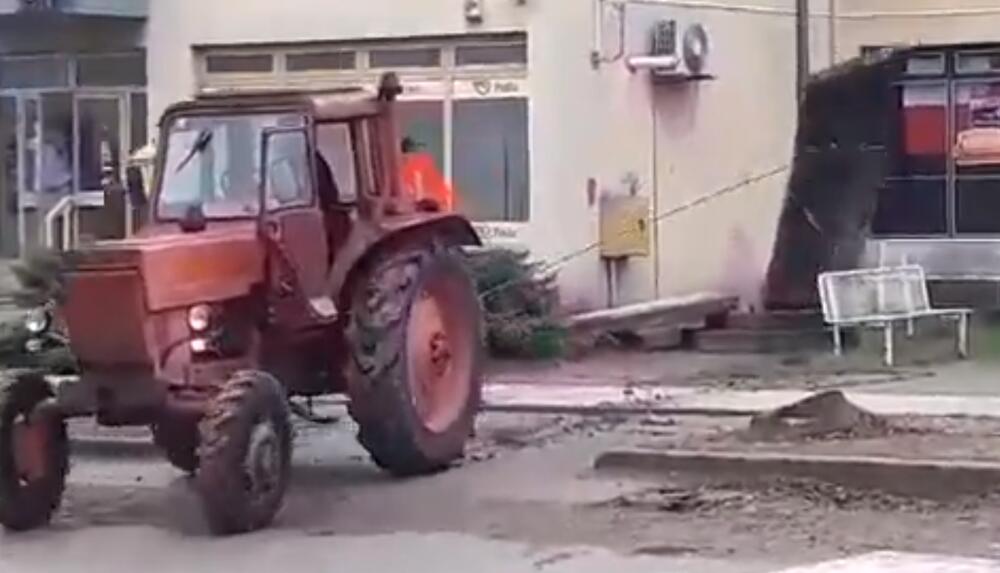 SKANDAL U HRVATSKOJ: Traktorom srušili spomenik partizanima u po bela dana, vikali EVO VAM ČETNICI!