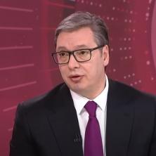SKANDAL U PRIŠTINI: Šef kabineta lažne predsednice traži sankcije za Vučića (VIDEO)