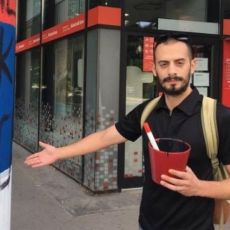 SKANDAL U REŽIJI ĐILASOVCA: Unuk Jevrema Brkovića podržao razbijanje prostorija SNS