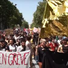 SKORO MILION LJUDI NA ULICAMA FRANCUSKE Protesti ne posustaju, uhapšeno više desetina ljudi (VIDEO)