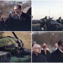 SLOBODU NIKADA I NI PO KOJU CENU NE SMEMO DA ŽRTVUJEMO Vučić objavio snimak sa današnjeg prikaza naoružanja (VIDEO)