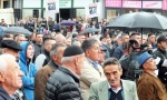 SLUČAJ UBIJENOG ŠVERCERA: Uprkos pozivima na smirivanje tenzija, protest u Tutinu(FOTO)