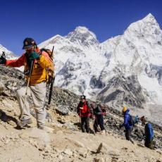SMRT NA VRHU SVETA: Dva planinara nastradala na Mont Everestu