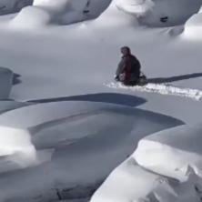 SNEG PRAVI HAOS: Čitav autobus klizi niz led, lavina se survala na turiste, dok beli pokrivač pravi nestvarne scene (VIDEO)