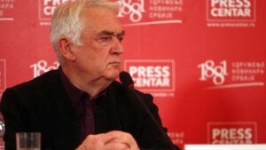 SNF: Zabraniti srpsku zastavu na Vidovdan znači zabraniti pravo Srbima da dišu, pamte i slave